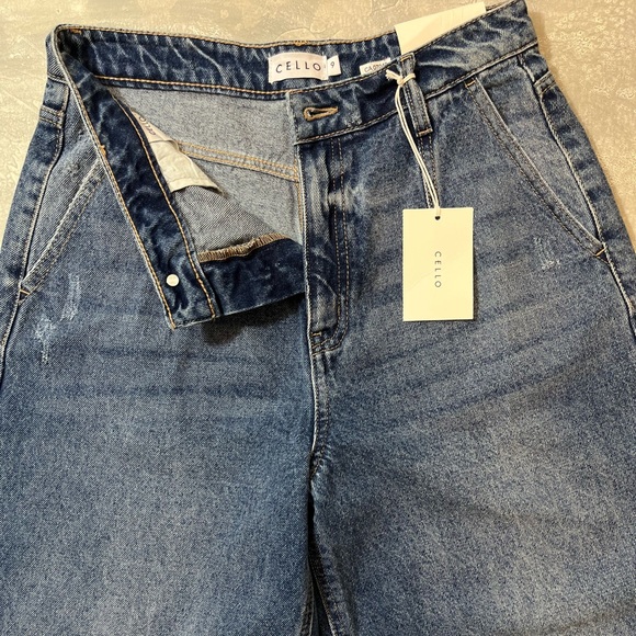 Cello Straight Mom Jeans Size 9 - Picture 7 of 8